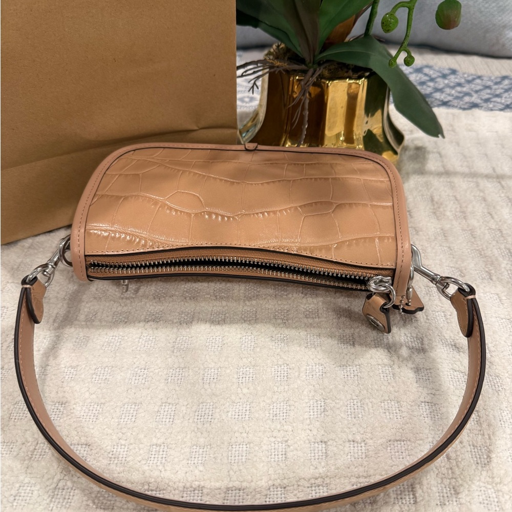 Coach Croc-Embossed Leather Swinger 20, BRAND NEW! - Picture 2 of 12